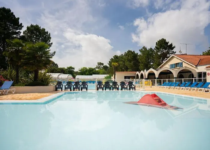 Кемпинг Chez Kevin & Elise Сен-Жан-де-Мон